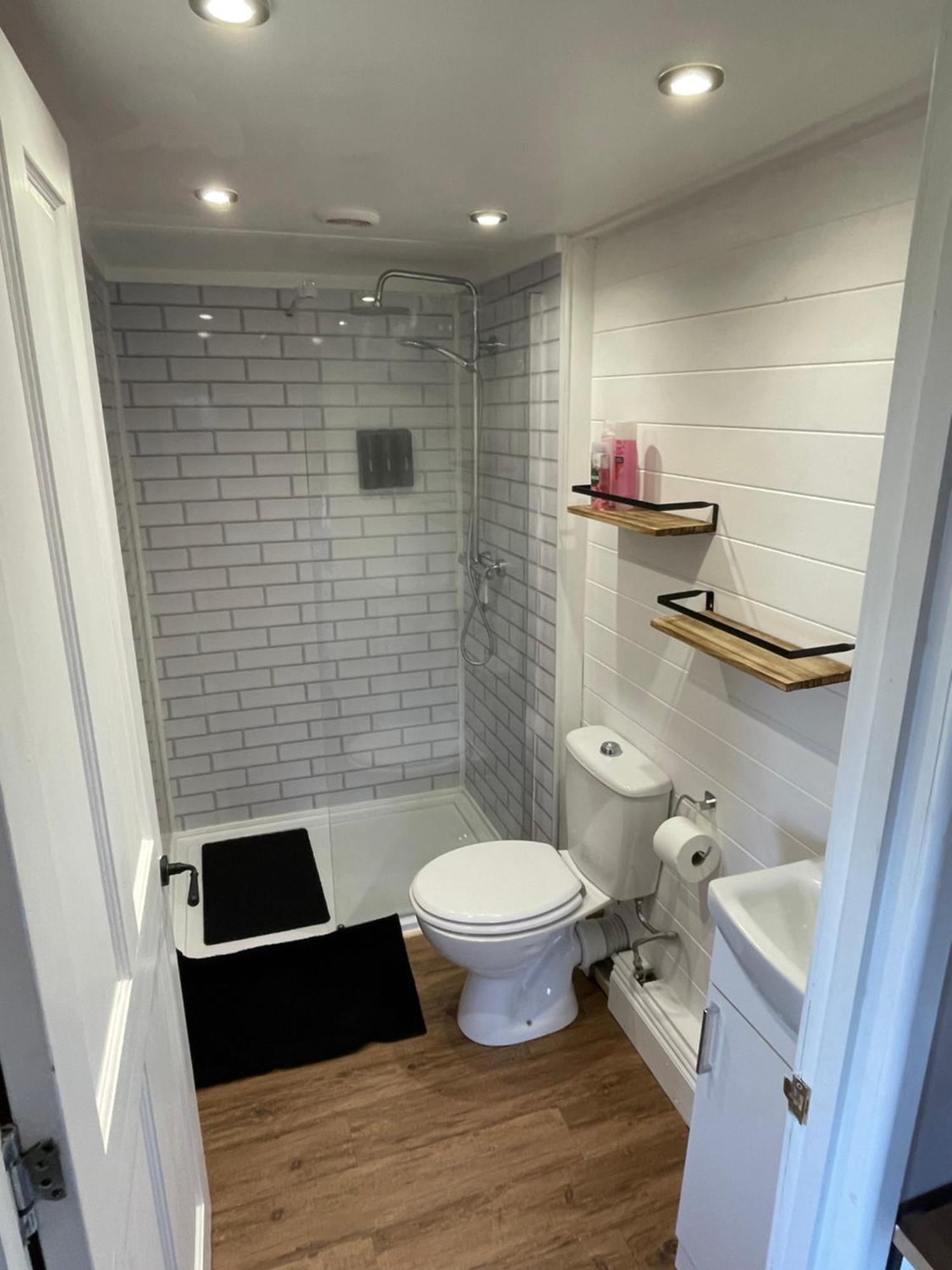 Cosy Cabin In Annie'S Meadow West Meon Exterior foto