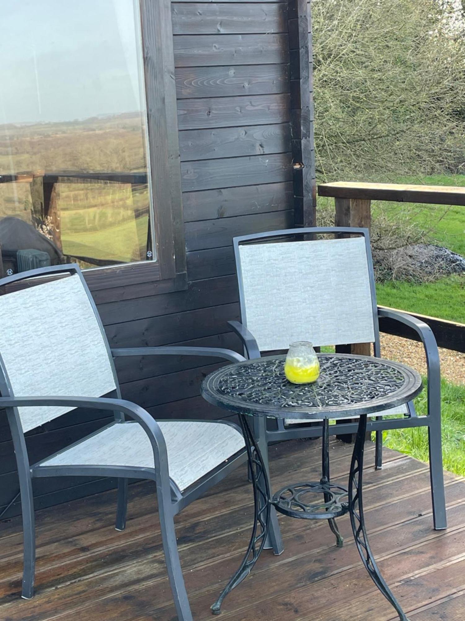 Cosy Cabin In Annie'S Meadow West Meon Exterior foto